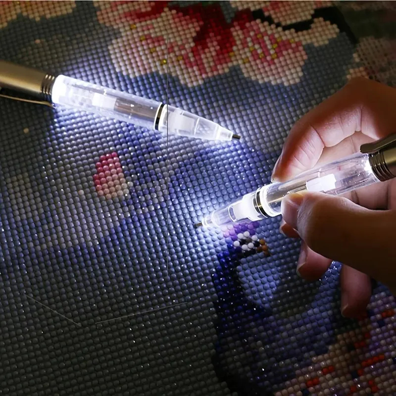 LED Light Diamond Painting Pen - Embroidery Artwork recensione e prezzo