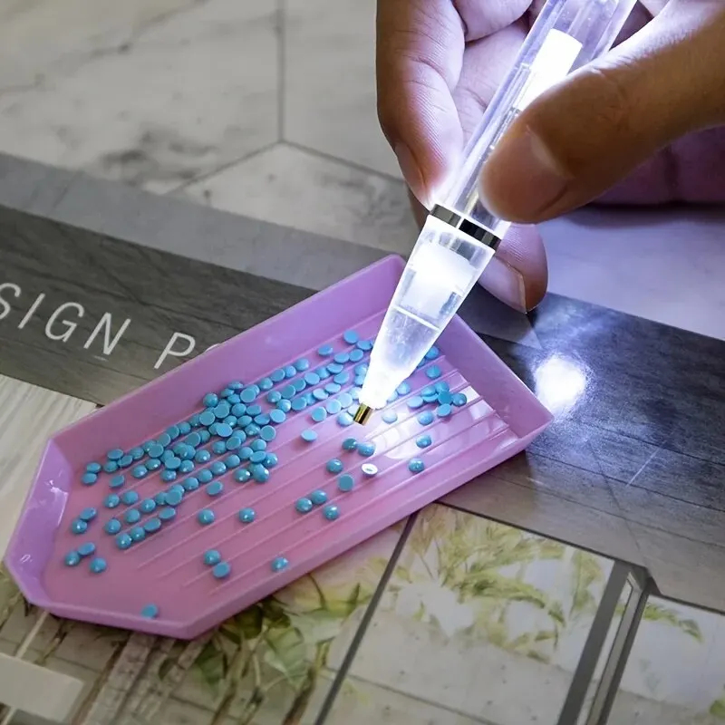 LED Light Diamond Painting Pen - Embroidery Artwork recensione e prezzo