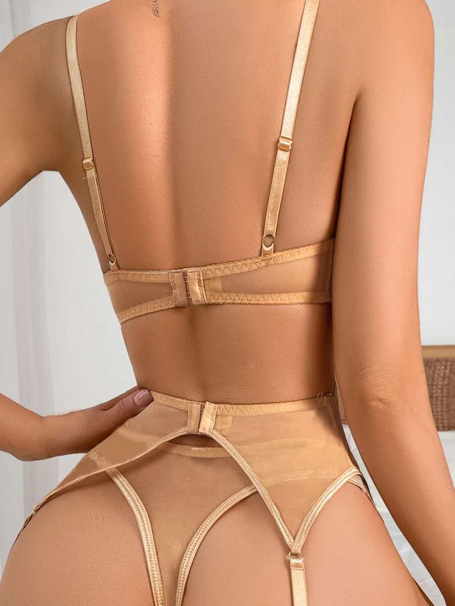 New Three Piece Fun Set Gold F - Embroidery Class recensione e prezzo