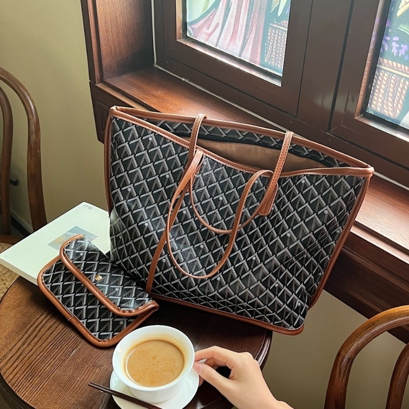 Fashionable Versatile Tote Bag - Embroidery Class recensione e prezzo