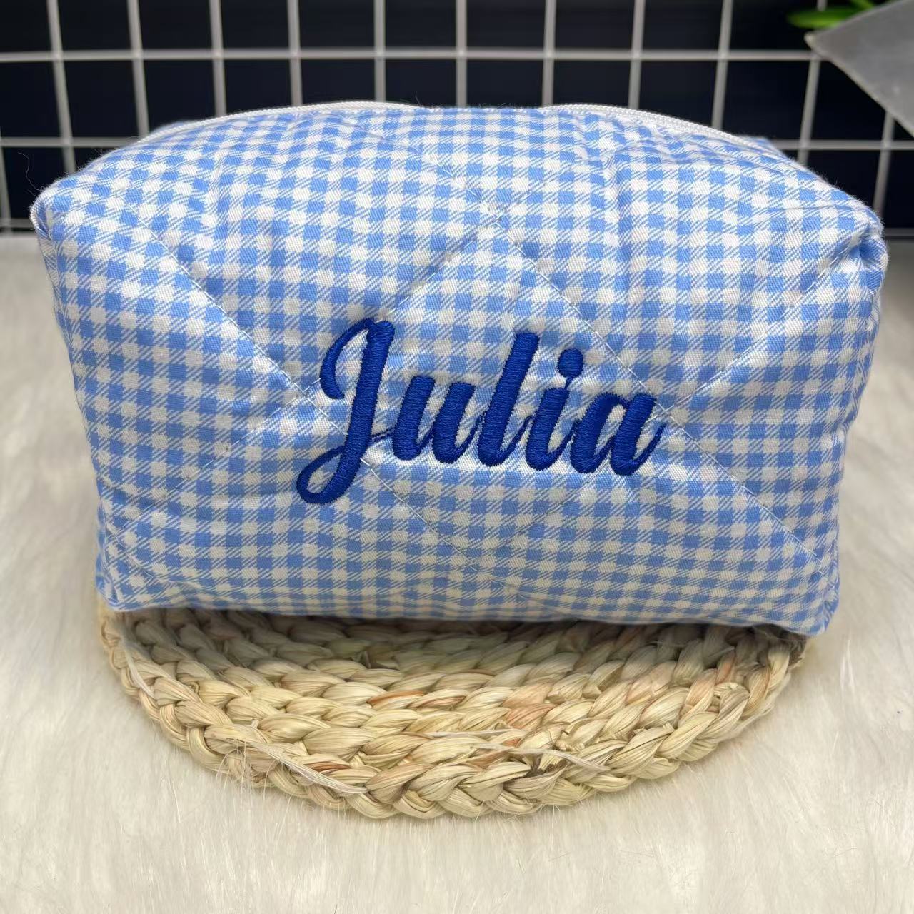 Large Capacity Striped Cosmeti - Embroidery Logo recensione e prezzo