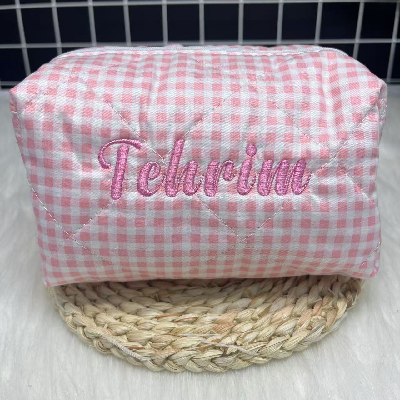Large Capacity Striped Cosmeti - Embroidery Logo recensione e prezzo