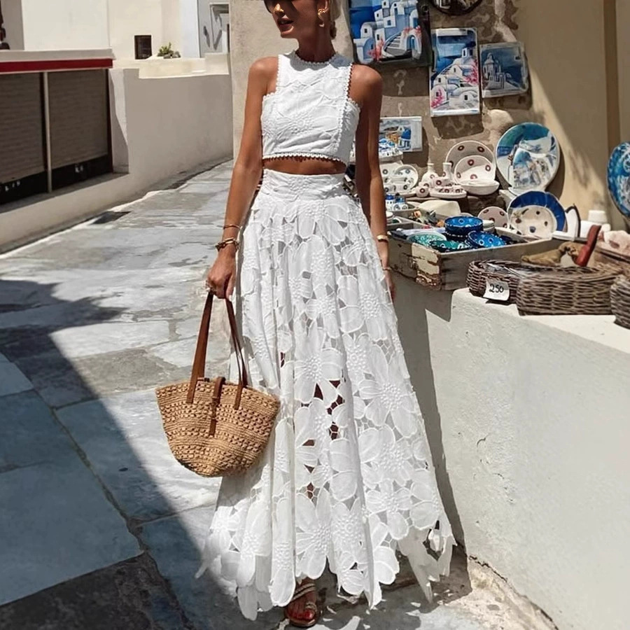 Women's White Floral Lace Embr - Embroidery Class recensione e prezzo