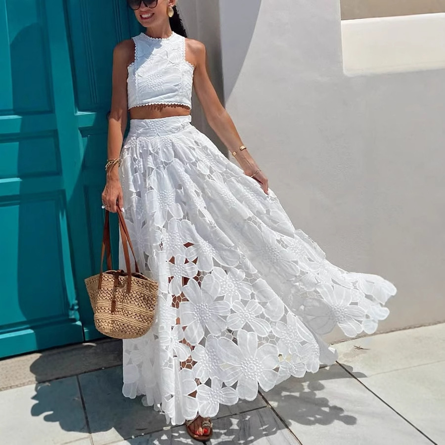 Women's White Floral Lace Embr - Embroidery Class recensione e prezzo